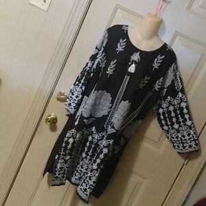 Black white tunic blouse India inspired